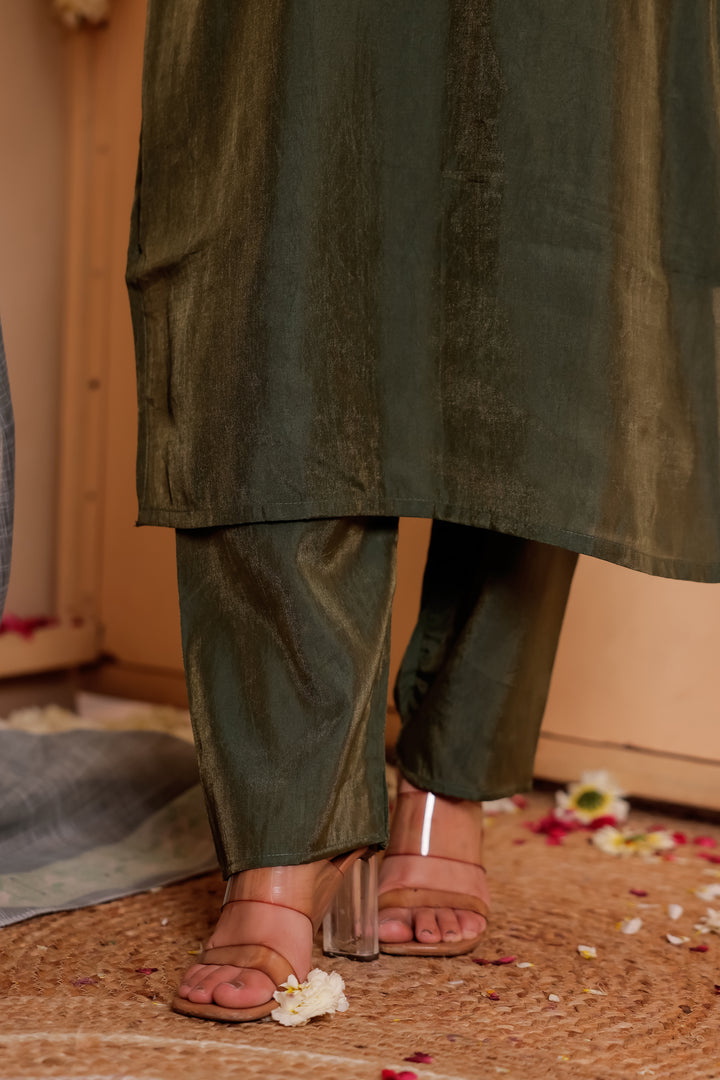 Mehndi Green Soft Silk Straight Cut Kurta Set