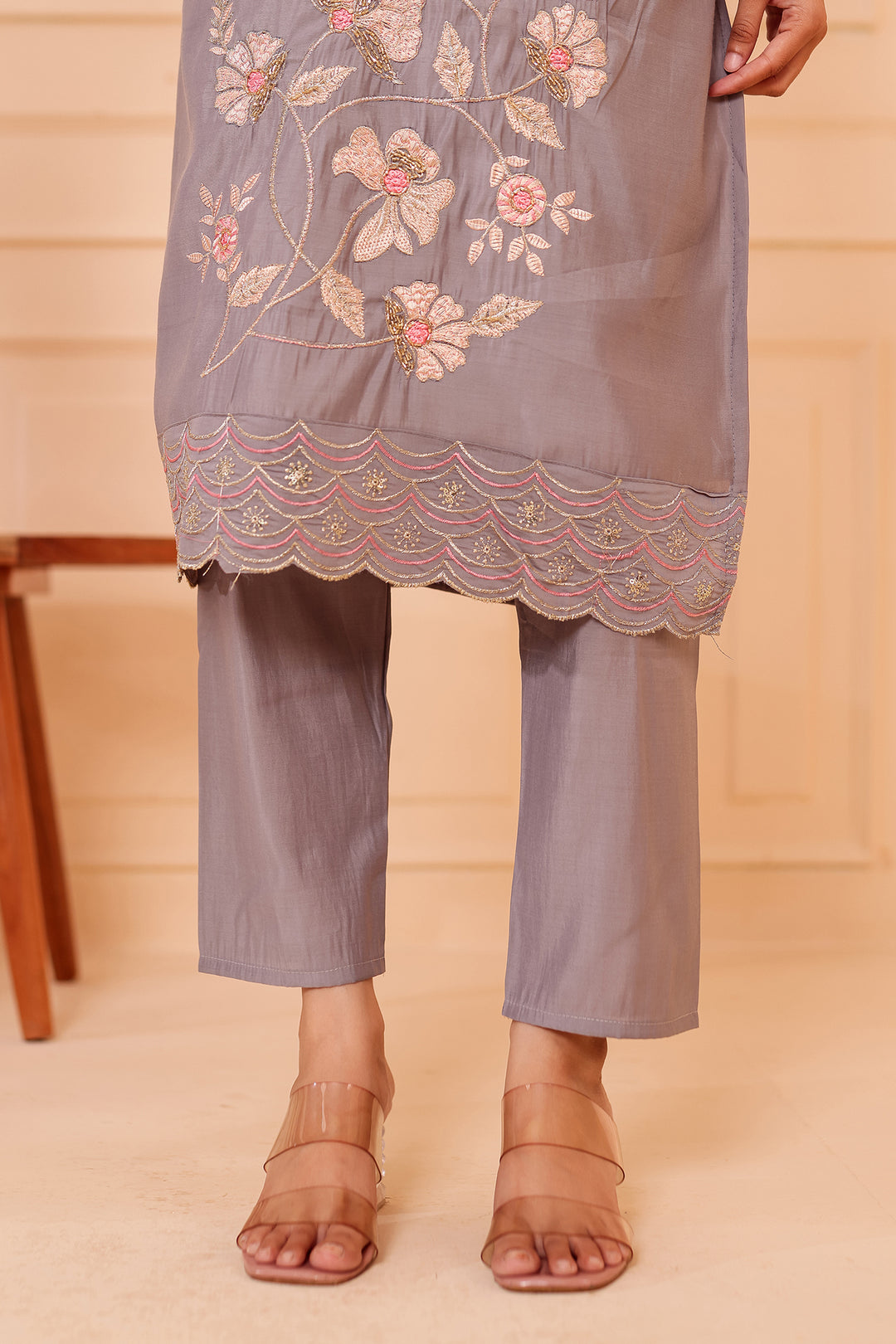 Grey Roman Silk Straight Cut Kurta Set with Floral Embroidery.