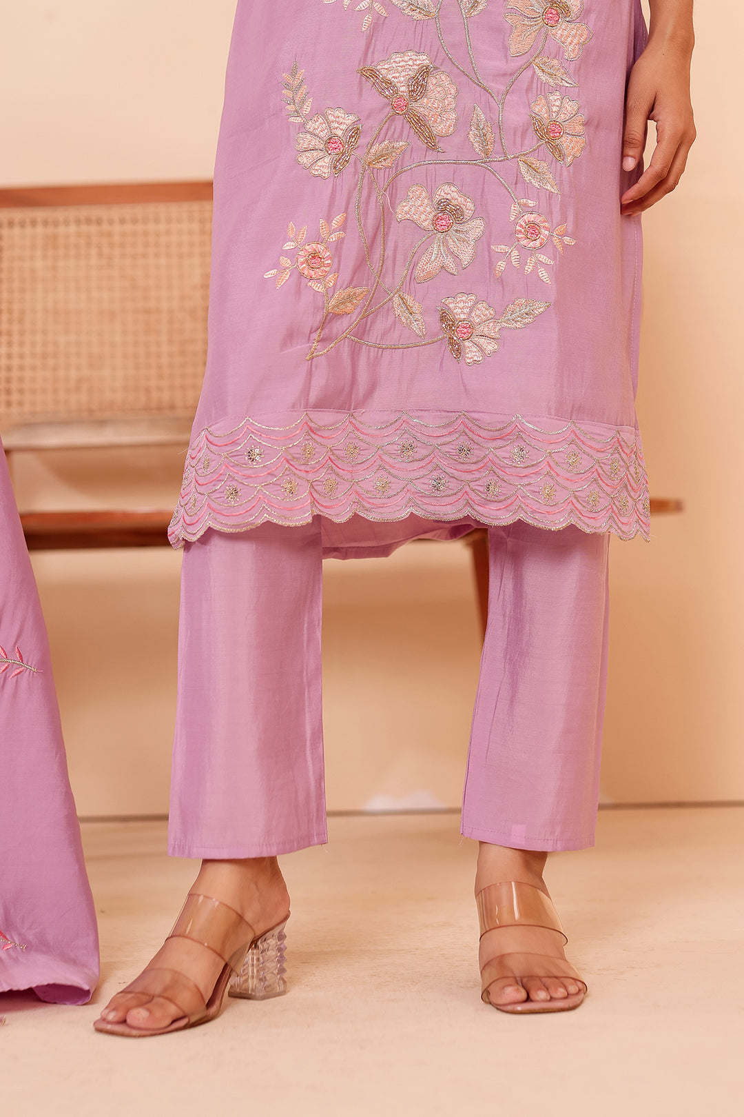 Lilac Roman Silk Straight Cut Kurta Set with Floral Embroidery.