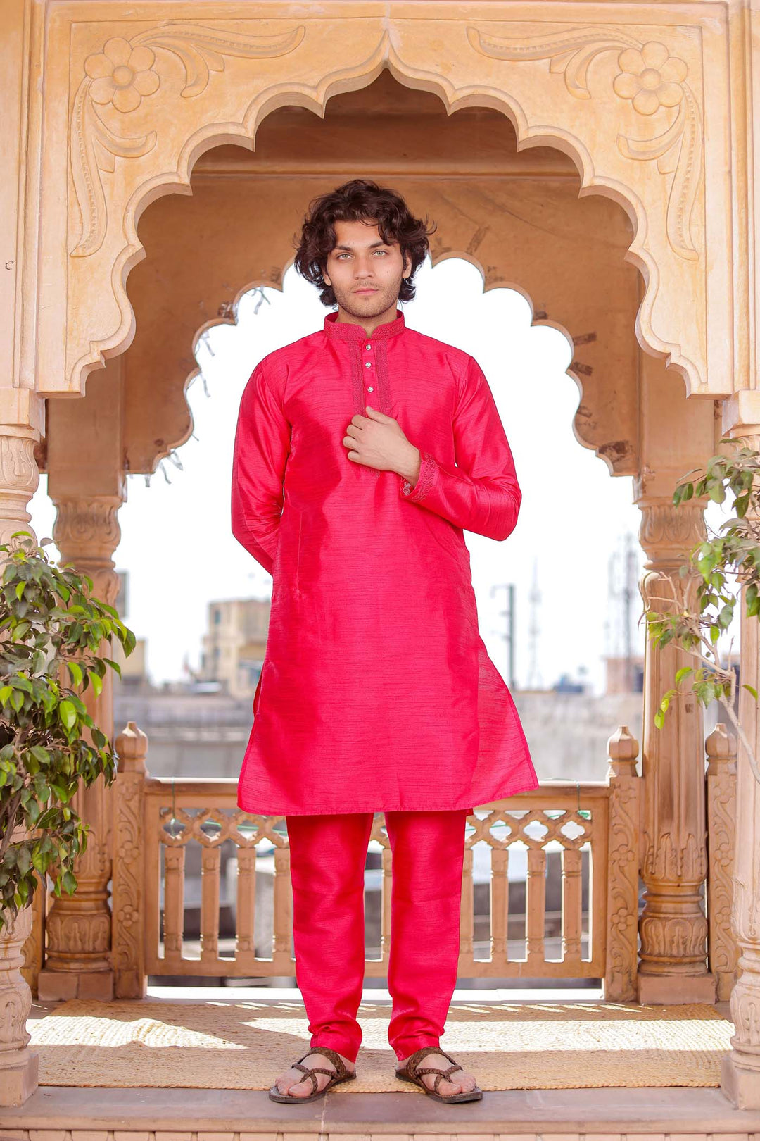 Pink Dupion Silk Kurt Suit.