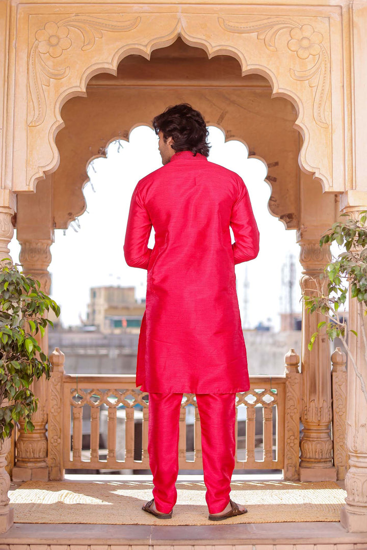 Pink Dupion Silk Kurt Suit.