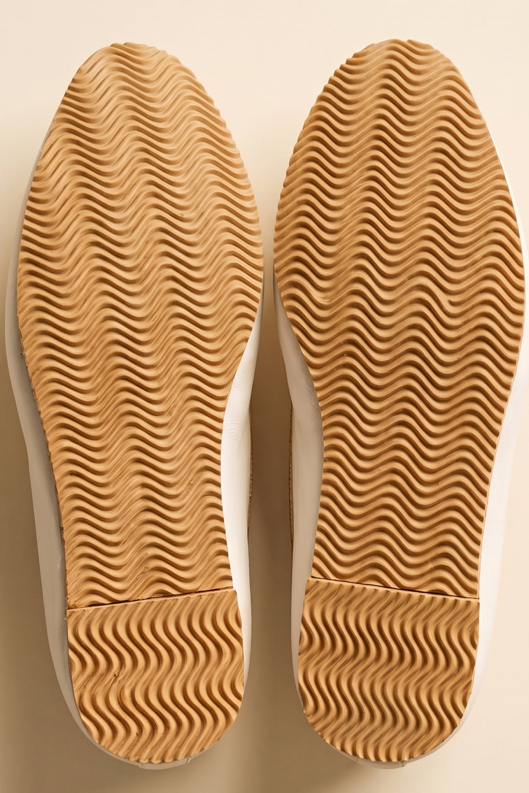White Embroidery Mens Mojdi Shoes.