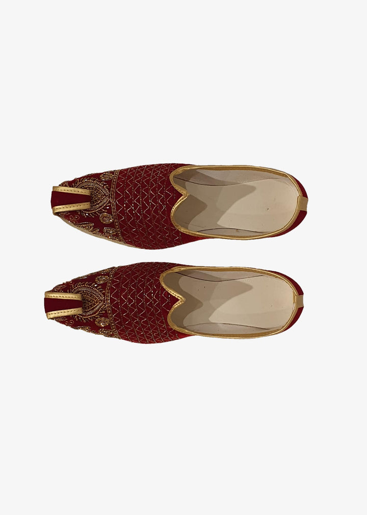 Maroon Velvet Embroidered Mens Mojdi